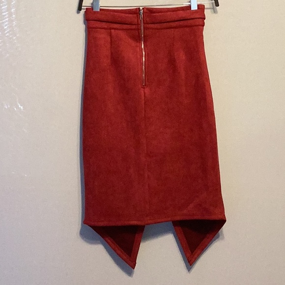 Nude burgundy fitted midi skirt size small - Picture 4 of 7